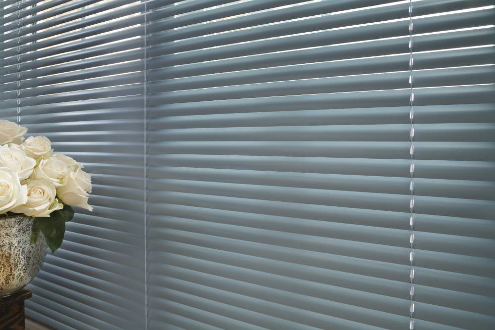 Hunter Douglas Precious Metals® Aluminum Blinds repair near North Miami, Florida (FL)