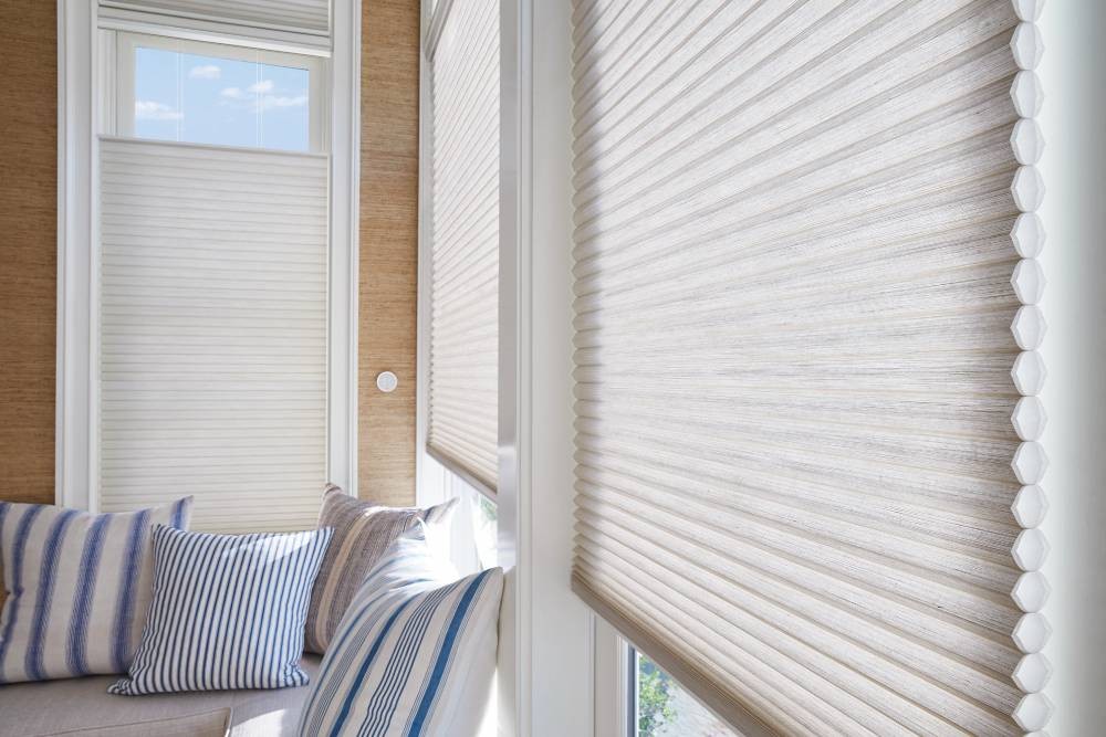 Hunter Douglas Duette® Cellular Shades repair near North Miami, Florida (FL)